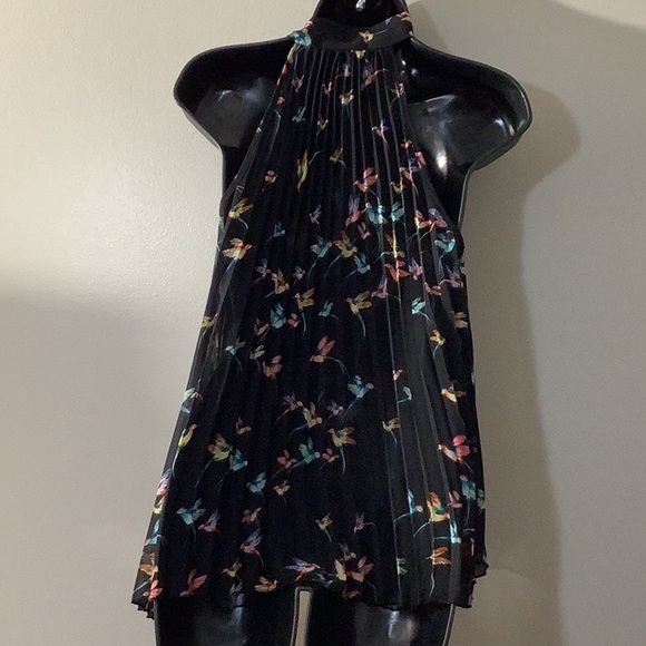 Fab’ rik Women Pleated Floral Top - Picture 2 of 6